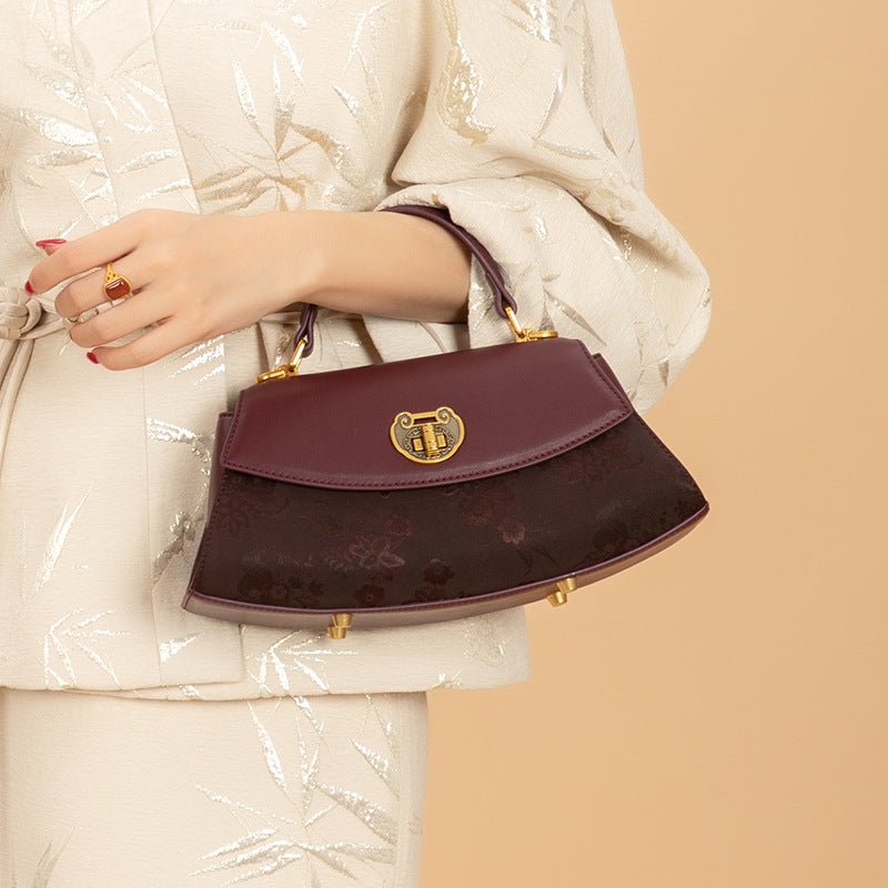 XiangYunSha Peony Embroidery Silk Craftsmanship Clutch view